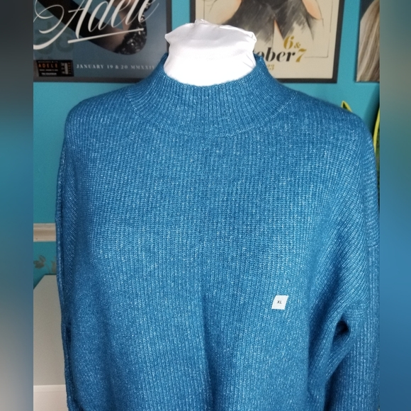 Ann Taylor Teal Heathered Sweater - Picture 2 of 9